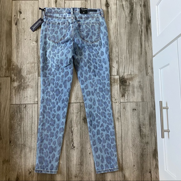 BLANK NYC The Bond Mid-Rise Skinny Ankle Leopard Animal Print Jeans Blue NWT 25 - Picture 6 of 14